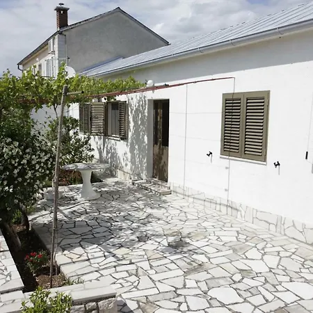 Guest house Balazevic Novi Vinodolski